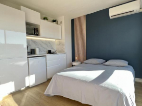 Studio Beaux Arts - *Proche centre *Clim *Balcon